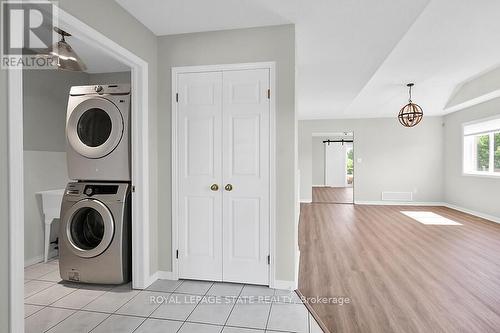 143 Terni Boulevard, Hamilton, ON - Indoor Photo Showing Laundry Room