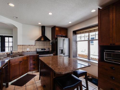 917 Nicola Street, Kamloops, BC - Indoor Photo Showing Kitchen