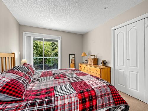 205-1340 Henry Rd, Courtenay, BC - Indoor Photo Showing Bedroom