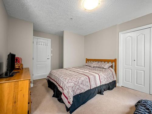 205-1340 Henry Rd, Courtenay, BC - Indoor Photo Showing Bedroom