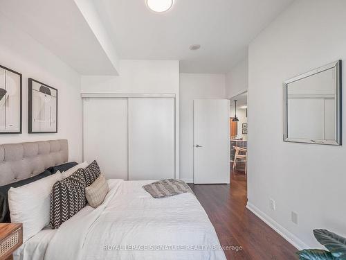 608-500 Sherbourne St, Toronto, ON - Indoor Photo Showing Bedroom