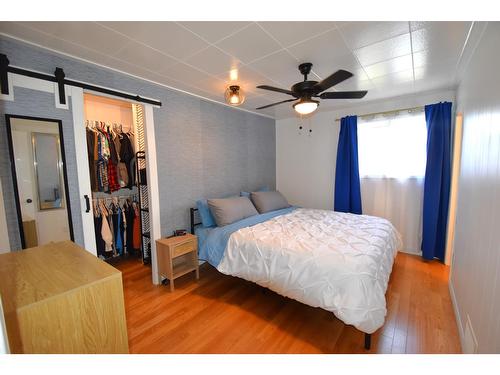 907 5A Street S, Cranbrook, BC - Indoor Photo Showing Bedroom