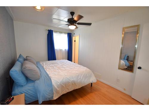 907 5A Street S, Cranbrook, BC - Indoor Photo Showing Bedroom