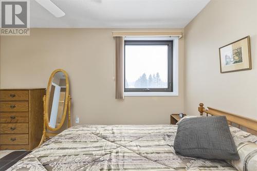 89 Pine St # 201, Sault Ste. Marie, ON - Indoor Photo Showing Bedroom