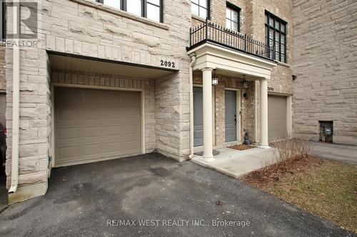 59 - 2092 Queensborough Gate, Mississauga, ON - Outdoor