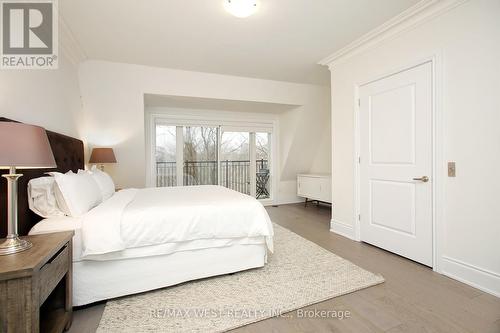 59 - 2092 Queensborough Gate, Mississauga, ON - Indoor Photo Showing Bedroom