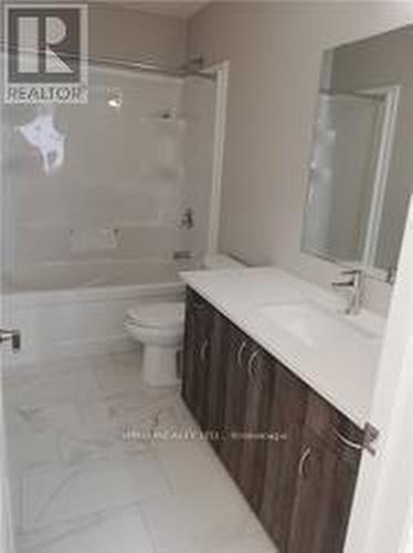 3879 Auckland Avenue, London, ON - Indoor Photo Showing Bathroom