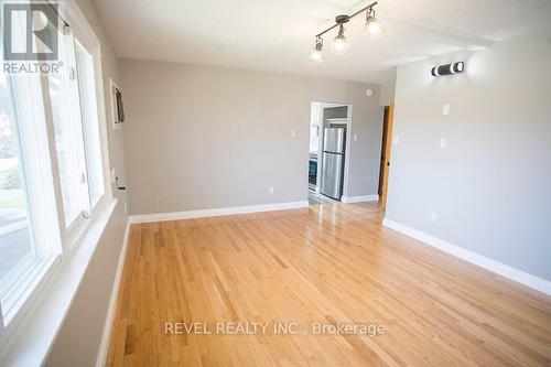 415 Chatham Street, Brantford, ON - Indoor Photo Showing Other Room