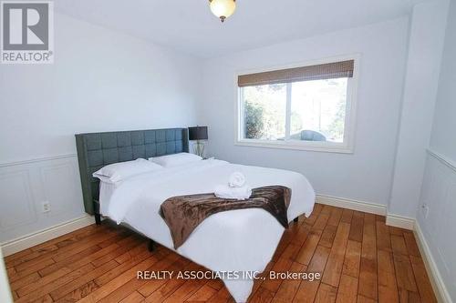 1737 Cedar Grove, Innisfil, ON - Indoor Photo Showing Bedroom