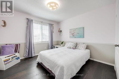 1 Eakins Drive, Aurora, ON - Indoor Photo Showing Bedroom