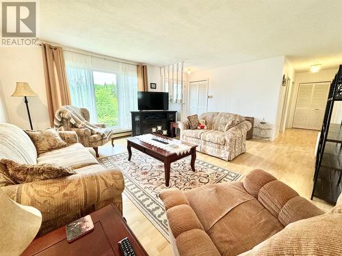 4 Bayview Heights, Head Of Bay D'Espoir, NL - Indoor Photo Showing Living Room