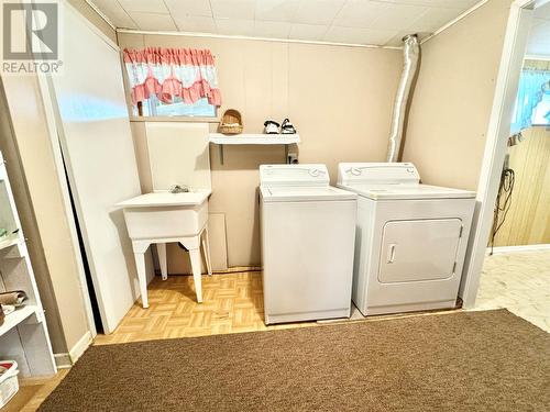 4 Bayview Heights, Head Of Bay D'Espoir, NL - Indoor Photo Showing Laundry Room