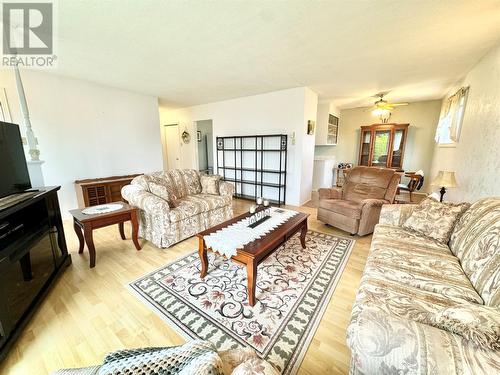 4 Bayview Heights, Head Of Bay D'Espoir, NL - Indoor Photo Showing Living Room