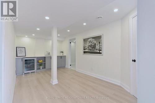 125 Burnhamthorpe Road E, Oakville, ON - Indoor Photo Showing Other Room