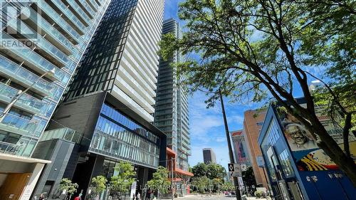 403 - 28 Wellesley Street E, Toronto (Church-Yonge Corridor), ON - Outdoor