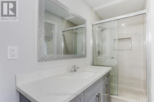 6 New Forest Square, Toronto, ON - Indoor Photo Showing Bathroom