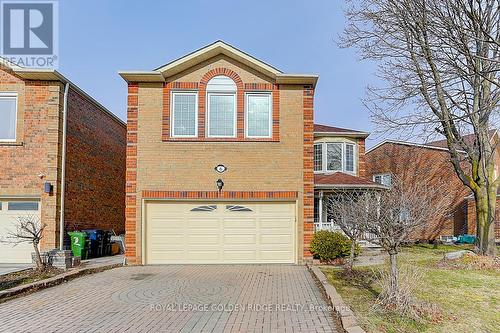 6 New Forest Square, Toronto, ON - Outdoor