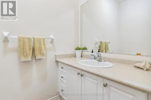 87 Wesmina Avenue, Whitchurch-Stouffville, ON - Indoor Photo Showing Bathroom