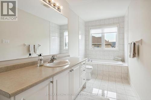 87 Wesmina Avenue, Whitchurch-Stouffville, ON - Indoor Photo Showing Bathroom