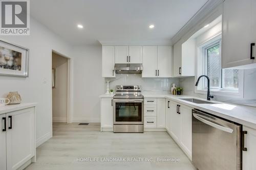 1112 Montgomery Drive, Oakville, ON - Indoor Photo Showing Kitchen With Stainless Steel Kitchen