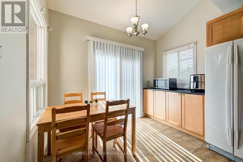 1537 Queensbury Crescent, Oakville, ON - Indoor Photo Showing Dining Room