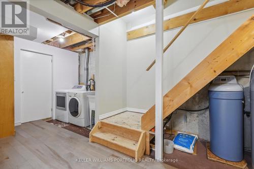 5 Breesegarden Lane, Guelph, ON - Indoor Photo Showing Laundry Room