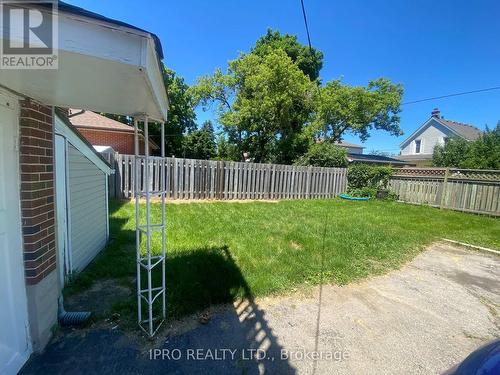 Main - 102 Ellis Avenue, Kitchener, ON - Outdoor