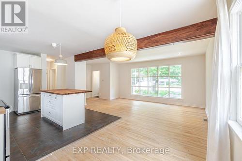 31 Shakespeare Avenue, Niagara-On-The-Lake, ON - Indoor Photo Showing Kitchen