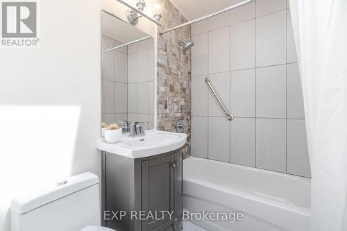 31 Shakespeare Avenue, Niagara-On-The-Lake, ON - Indoor Photo Showing Bathroom