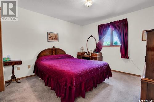 109 1St Avenue E, Gravelbourg, SK - Indoor Photo Showing Bedroom