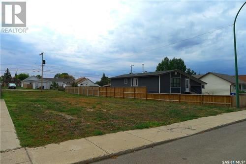 310 6Th Avenue W, Biggar, SK 