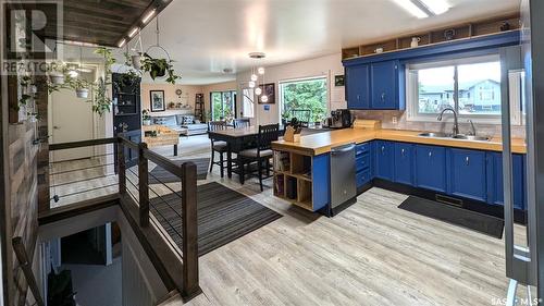 311 Railway Avenue, Middle Lake, SK - Indoor Photo Showing Kitchen With Double Sink