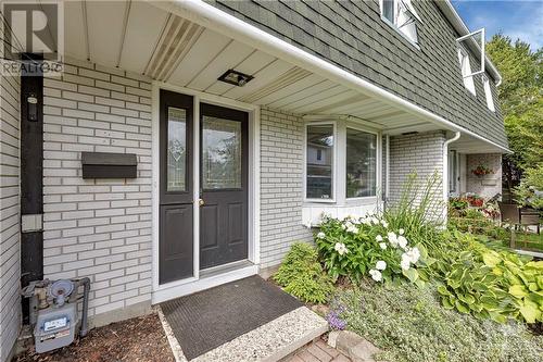 10 Lindhurst Crescent, Ottawa, ON - Outdoor With Deck Patio Veranda