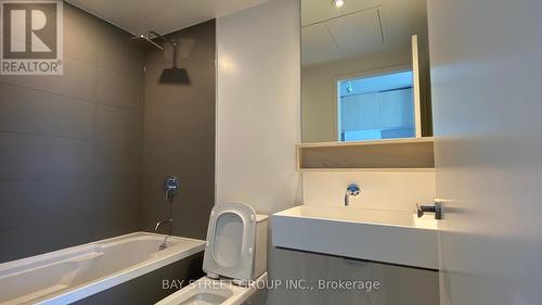 2306 - 5 Soudan Avenue, Toronto, ON - Indoor Photo Showing Bathroom