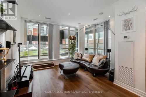 302 - 770 Bay Street, Toronto, ON - Indoor