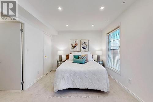 528 - 3 Everson Drive, Toronto (Willowdale East), ON - Indoor Photo Showing Bedroom