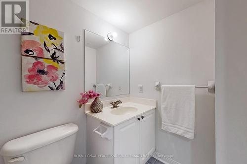 528 - 3 Everson Drive, Toronto (Willowdale East), ON - Indoor Photo Showing Bathroom