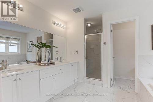 6 Taurus Crescent, East Gwillimbury, ON - Indoor Photo Showing Bathroom