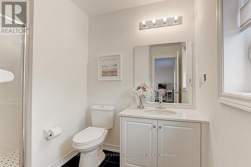 6 Taurus Crescent, East Gwillimbury, ON - Indoor Photo Showing Bathroom