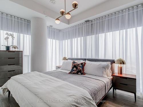 1901-50 Power St, Toronto, ON - Indoor Photo Showing Bedroom