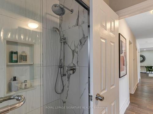 25 Burleigh Heights Dr, Toronto, ON - Indoor Photo Showing Bathroom