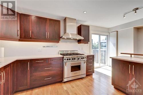 336 Boudreau Street, Ottawa, ON - Indoor Photo Showing Kitchen