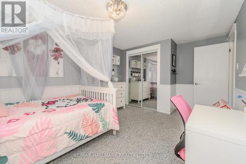 71 Newport Drive, Cambridge, ON - Indoor Photo Showing Bedroom