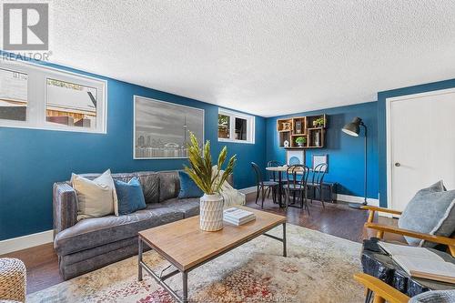 12764 Dillon Drive, Tecumseh, ON - Indoor Photo Showing Living Room