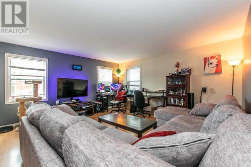 114-116 Springdale Street, St. John'S, NL - Indoor Photo Showing Living Room