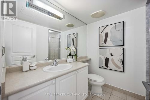 1913 - 18 Yonge Street, Toronto, ON - Indoor Photo Showing Bathroom