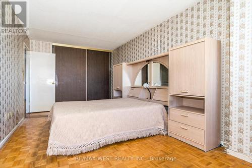 902 - 715 Don Mills Road, Toronto, ON - Indoor Photo Showing Bedroom