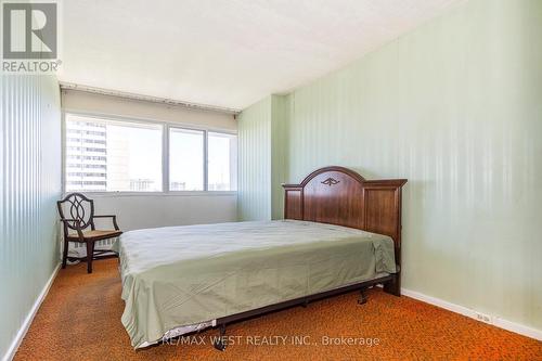 902 - 715 Don Mills Road, Toronto, ON - Indoor Photo Showing Bedroom