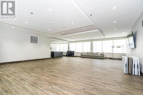 902 - 715 Don Mills Road, Toronto, ON - Indoor Photo Showing Other Room