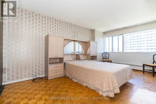 902 - 715 Don Mills Road, Toronto, ON - Indoor Photo Showing Bedroom